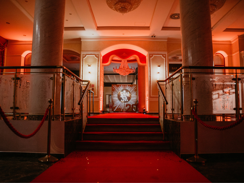 Ring Premier Hotel  - 20 лет!